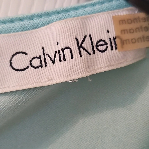 Calvin Klein Sleeveless Blue and Black Patterned Top - Picture 2 of 4